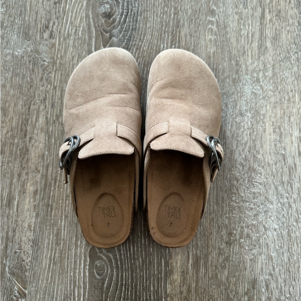 Women’s clogs
